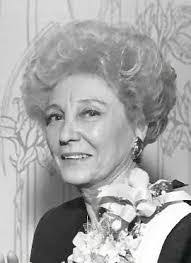 Dawn Shilling's Instagram, Twitter & Facebook