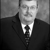 Larry Buttrum's Instagram, Twitter & Facebook