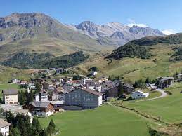A cozy and intimate resort in the hearth of the charming town of livigno. Bivio Wikipedia