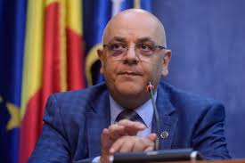 Raed Arafat, despre Crăciunul și Revelionul din 2021. Vor fi sau nu  restricții în perioada sărbătorilor de iarnă