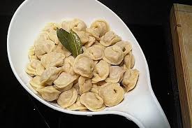 Sibirische Pelmeni Von Suzzyi Chefkoch Rezept In 2020 Rezepte Pelmeni Rezept Essen Dekorationen