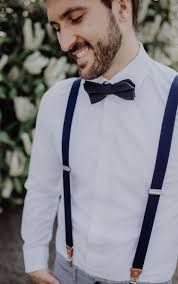 Hochzeitsoutfit Die Perfekte Fliege Hosentrager Hochzeitsoutfit Fliege Und Hosentrager Hosen