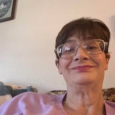 What medical equipment and resources are available for home care after a  hospital stay?