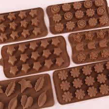 Many people use these molds to prepare their own chocolates. 2021 Silicone Chocolate Mold Heart Round Pyramid Cartoon Animal Design Silicone Mold 3d Jelly And Candy Mold From Esw House 1 28 Dhgate Com