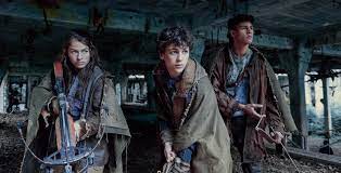 They have a lot of older movies and tv shows, more modern ones, as well as their own content labelled as netflix originals. New Shows And Movies To Watch On Netflix Canada This Weekend Curated