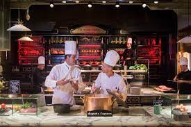 Die speisekarte des sookjai thai restaurant der kategorie thailändisch aus narbonne, 10 avenue du general leclerc, 11100, narbonne, france können sie hier einsehen oder hinzufügen. J Louis Avis De Voyageurs Sur Les Grands Buffets Narbonne Tripadvisor