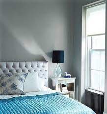Mur bleu dans la chambre visite d un appartement scandinave clematc deco chambre bleu chambres bleues et blanches decoration chambre bleue. Chambre Bleu Et Grise 15 Modeles Chics Et Sobres
