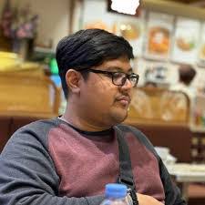 Daniel Goda's Instagram, Twitter & Facebook