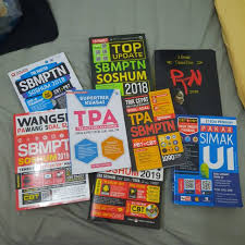 Buku wangsit spoiler utbk sbmptn 2022 paket saintek platinum 2022 terdiri dari 4 buku yaitu : Buku Tpa The King Wangsit Sbmptn Simak Ui Utul Ugm Ksm Soshum Shopee Indonesia