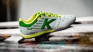 N'hésitons pas à dire des évidences : Les Chaussures De Futsal Kelme Inscrites Dans La Modernite Blogs Futbol Emotion