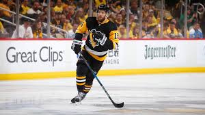 The official facebook page of the nhl's pittsburgh penguins. Penguins Re Sign Forward Riley Sheahan To A One Year Contract