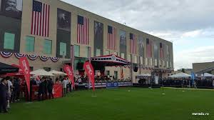 Harta interactiva a bucurestiului cu pozitionare precisa pe harta a la bucurești luni 9 noiembrie 2020 ora 14 00 discurs integral bună ziua tuturor. Cum A Fost Petrecerea De 4 Iulie La Ambasada Sua Nwradu Blog