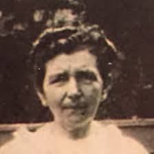 Janet Hutton's Instagram, Twitter & Facebook