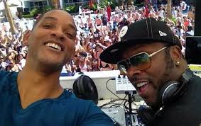 Watch: Will Smith and DJ Jazzy Jeff reunite, perform "Summertime" and "Jump  On It"