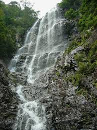 Harga tiket masuk yang ditawarkan bisa dikatakan cukup terjangkau. 3 Amazing Waterfalls In Langkawi Malaysia Cheeseweb
