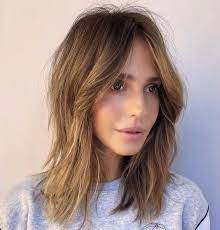 Medium Short Hair With Curtain Bangs Aesthetic Novocom Top