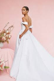 Unos motivos que se disponen en vestidos y. Carolina Herrera Novia Archives Farah Novias