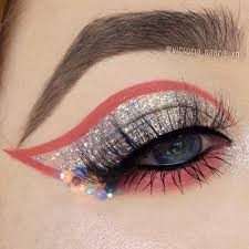 90s Makeup The Past Trends 2020 Is Willing To Revive Glaminati Com Makeup 90s Makeup 90s Eye Makeup