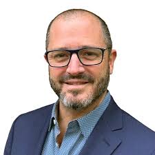 Diamond Goldfish: Excel Under Pressure & Thrive in the Game of Business:  Phelps, Stan, Carson, Travis, Cooper, Tony: 9781732665279: Amazon.com: Books