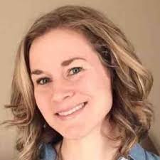 Heidi Dressler's Instagram, Twitter & Facebook