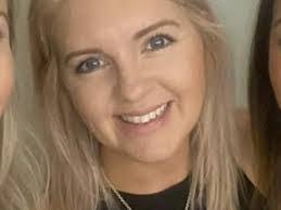 Hayley Warren's Instagram, Twitter & Facebook