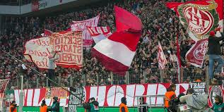 Es ist einer jener momente, die jedes heimspiel des 1. 1 Fc Koln Sudkurve E V Ruft Zu Protesten Gegen Das Prasidium Um Werner Spinner Auf Express De