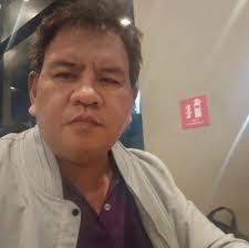 John Daza's Instagram, Twitter & Facebook