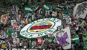 Maybe you would like to learn more about one of these? 18 Monate Haft Fur Rapid Fan Der Im Stadion Mit Hitlergruss Auffiel
