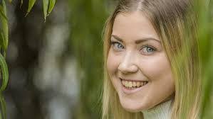 Natasha Tripp's Instagram, Twitter & Facebook