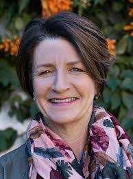 Yvonne Shepherd's Instagram, Twitter & Facebook