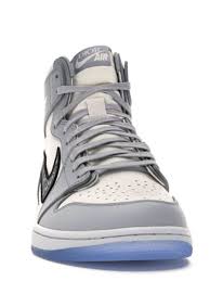 Colors make white • is gray going out of style 2020? 12 Trendy Sneakers For Women 2021 Best Sneaker Trends