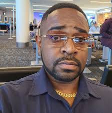 Should I reveal my Toyota employee family membership when negotiating a  deal for a new Tacoma?