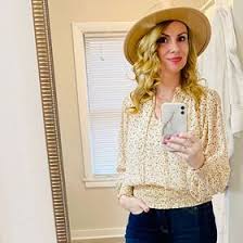 Abby Roebuck (abbydabbydooo)