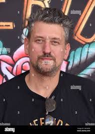 Donovan Leach's Instagram, Twitter & Facebook