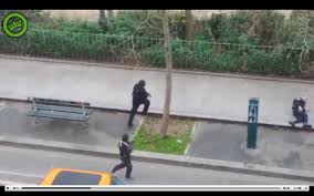 Vedem in ultimele saptamani o europa care se confrunta cu un val de atacuri teroriste, care par sa aiba un singur scop: Atac Terorist Charlie Hebdo PoliÈist Francez Ucis Cu Sange Rece In Timpul Atacului Din Paris Video Dcnews