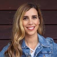 Ara Aghajani's Instagram, Twitter & Facebook