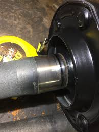 81 Rear Axle Bearing And Seal Surfaces Shot Ih8mud Forum