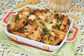 Pasta Al Forno Piselli E Prosciutto Con Besciamella O Ricotta Primo Piatto