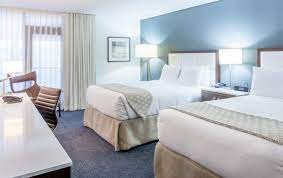 Located along interstate 94 this ann arbor hotel is 7 minutes' drive from the university of michigan campus. Weber S 148 Photos 248 Reviews Hotels 3050 Jackson Ave Ann Arbor Mi Phone Number Rates