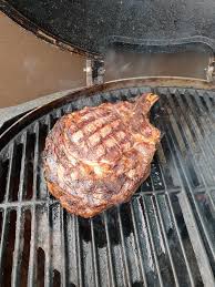 They're both incredibly flavorful, have fantastic marbling, and are both prime beef options with just the right amount of fat to improve taste and. 42 Day Dry Aged 1kg Bone In Rib Eye Steak