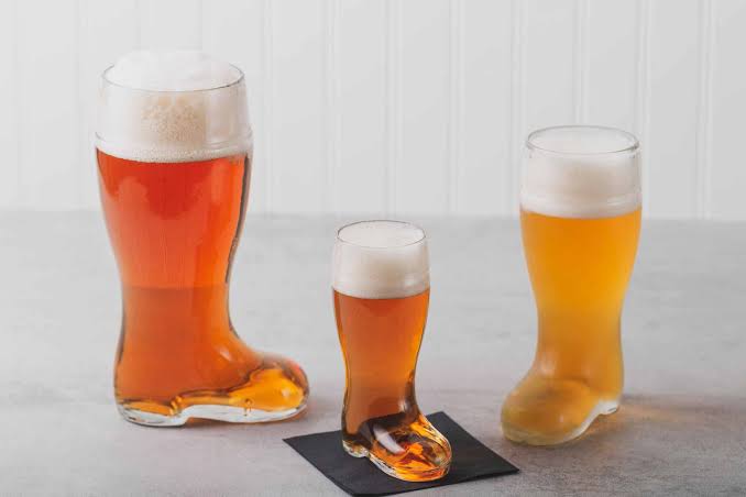 The History of the World's Most Iconic Beer Glass • Hop Culture