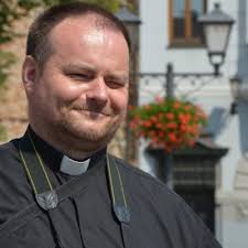 Tomasz (@perlyswietlne)