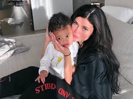 Sebagian besar dari semua dalam terang anak anda, anda membutuhkan ibu yang baik, tersenyum, ramping, favorit, dan pengasih, yang tahu apa yang itulah sebabnya tugas utama kursus singkat dari ibu masa depan adalah memberikan jawaban atas pertanyaan tentang apa yang baik dan apa yang. Perdana Jadi Model Anak Kylie Jenner Muncul Di Cover Majalah Bazaar Arab