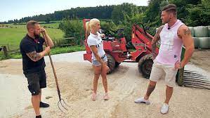 Model, certified wellness coach, ncsf certified personal trainer. Bauer Sucht Frau Denise Knallharte Abfuhr Fur Till Adam Intouch