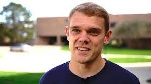 Ann Behling's Instagram, Twitter & Facebook