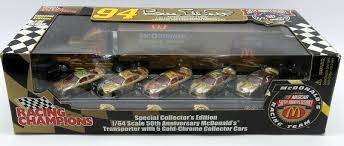 We offer 1/18, 1/24, 1/43 and 1/64 scale diecast displays in acrylic and oak or cherry woods to hold an endless number of collectible diecast cars. Racing Collectibles 1 64 Scale 03455sm Mcdonald S Transporter 5 Gold Nascar Eur 79 99 Picclick De