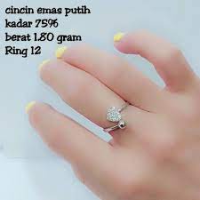 Harga emas antam hari ini. Cincin Emas Putih Kadar 75 Persen 1 80 Gram Shopee Indonesia