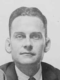 Elliot Shaw's Instagram, Twitter & Facebook