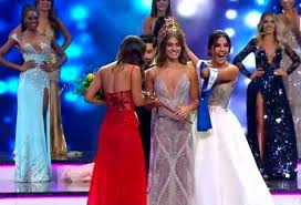 La exseñorita colombia y presentadora confirmó que ella y su novio, juan david el pollo echeverry, esperan bebé. Valeria Morales Representara A Colombia En Miss Universo Rcn Radio