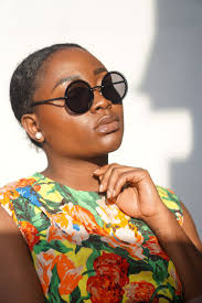 Check out our lunettes de soleil rondes selection for the very best in unique or custom, handmade pieces from our sunglasses shops. Lunettes De Soleil Rondes Noire La Petite Touche Glamour